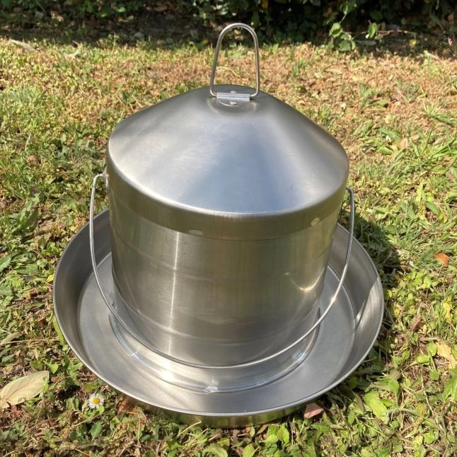 Abreuvoir Poule En Acier Inoxydable 8L - Gaun 2 Abreuvoir Poule En Acier Inoxydable 8L - Gaun – Image 2