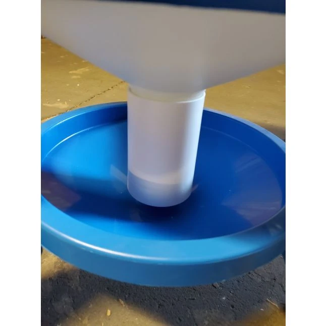 Abreuvoir Poule En Plastique Avec Pieds Imperial Easy Clean 20L Bleu Et Blanc - Gaun 2 Abreuvoir Poule En Plastique Avec Pieds Imperial Easy Clean 20L Bleu Et Blanc - Gaun – Image 2