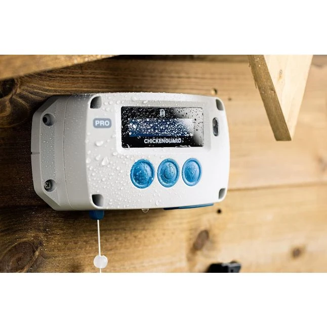Portier électronique Poulailler Toutes Options à Piles ChickenGuard Pro 3 Portier électronique Poulailler Toutes Options à Piles ChickenGuard Pro – Image 3
