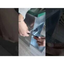 Mangeoire Anti Nuisible Poule Rooster 5kg - Gaun -Chemin Des Poulaillers Boutique hqdefault 4 7