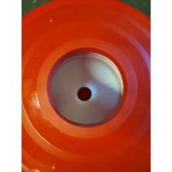 Mangeoire à Trémie Poule En Plastique Avec Pieds Imperial Easy Clean 30L Rouge Et Blanc - Gaun -Chemin Des Poulaillers Boutique mangeoire poule plastique imperial gaun ouverte 1