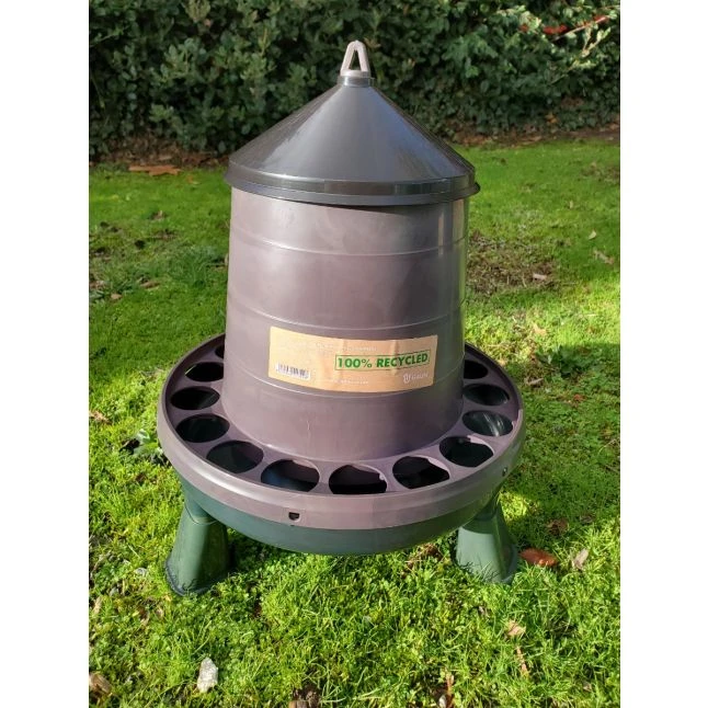 Gaun Mangeoire Poule à Pieds En Plastique Recyclé Eco 4Kg 1 Gaun Mangeoire Poule à Pieds En Plastique Recyclé Eco 4Kg