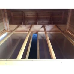 Poulailler Cémani XXL Toit Shingle Noir 15 à 18 Poules 15 Poulailler Cémani XXL Toit Shingle Noir 15 à 18 Poules -Chemin Des Poulaillers Boutique poulailler bassette xxl toit noir 15 18 poules vue interieur