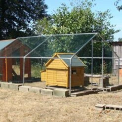 Poulailler Cémani L Toit Shingle Vert 4 à 6 Poules 11 Poulailler Cémani L Toit Shingle Vert 4 à 6 Poules -Chemin Des Poulaillers Boutique poulailler cemani dans parc grillage