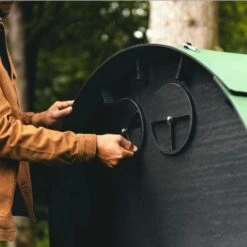 Poulailler Nestera Sur Roues Le Wagon Plastique Recyclé 8 à 15 Poules 12 Poulailler Nestera Sur Roues Le Wagon Plastique Recyclé 8 à 15 Poules -Chemin Des Poulaillers Boutique poulailler plastique le wagon 8 poules nestera trous aeration