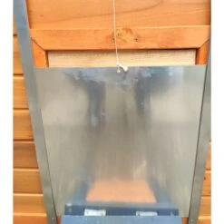 Poulailler Sussex XL Toit Shingle Noir Ouvrant 6 à 10 Poules Bois FSC 36 Poulailler Sussex XL Toit Shingle Noir Ouvrant 6 à 10 Poules Bois FSC -Chemin Des Poulaillers Boutique poulailler sussex avec portier automatique detail